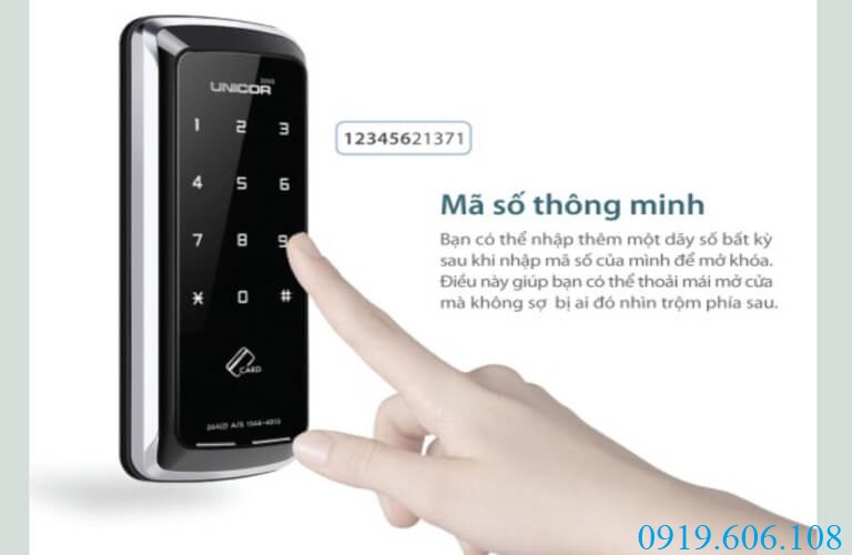 Khóa thẻ từ Unicor UN-325S-SA có khả năng tạo mã số thông minh giúp người dùng yên tâm, không lo lộ mật khẩu thật