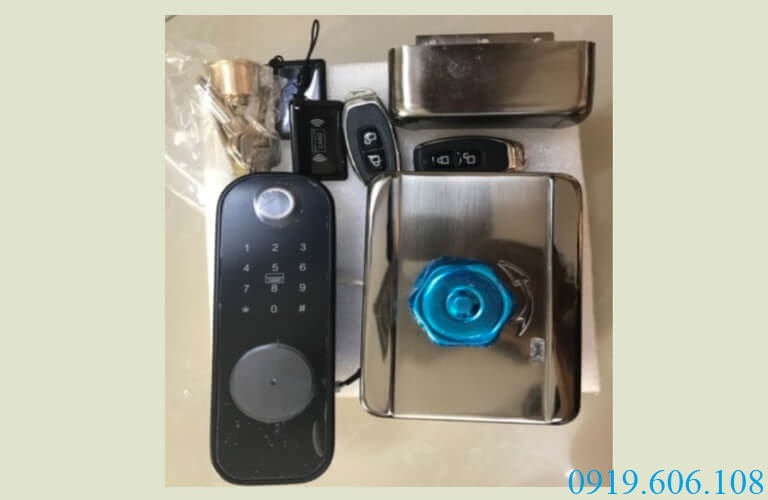 Khóa cửa thông minh ViroSmart VR-1200A thích hợp lắp đặt cho cửa công và cửa trong nhà, tăng độ bảo an hiệu quả