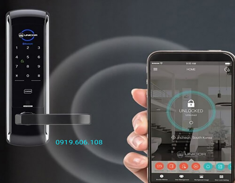 Khóa Cửa Unicor UN-7200WSK là dòng khóa thông minh, tích hợp mở khóa thông qua smartphone mang lại nhiều tiện lợi, kiểm soát ra vào cửa dễ dàng, đảm bảo an ninh