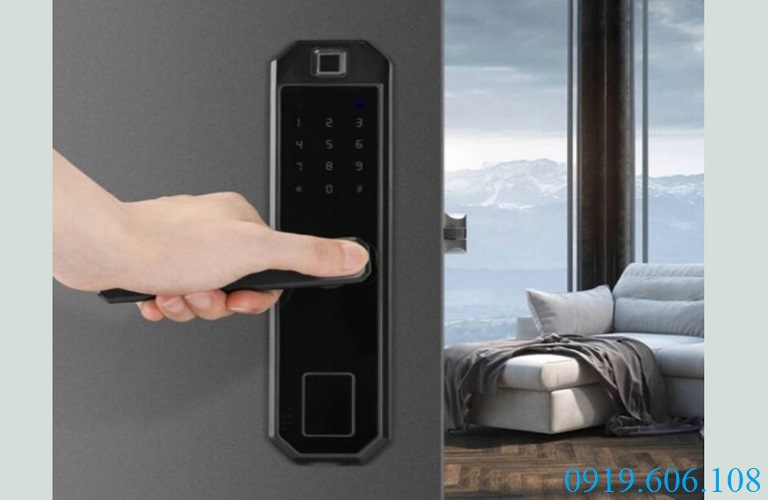Khóa OneLock WS001 thiết kế hiện đại, mạnh mẽ, đảm bảo an toàn tối ưu cho không gian sống của người sử dụng