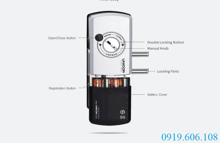 Khóa cửa thẻ từ Unicor UN-325S-GL có thể thay pin dễ dàng, vị trí đặt pin nằm ở thân khóa trong